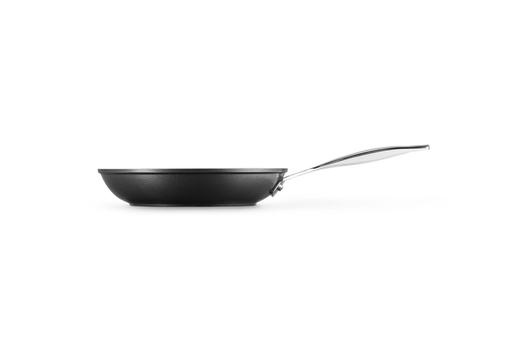 Le Creuset TNS 22cm Frying Pan - KeansClaremorris