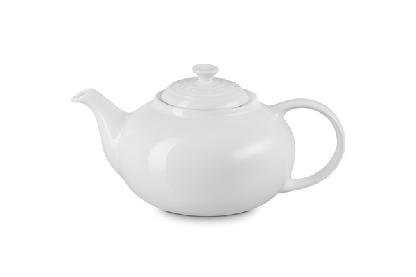 Le Creuset 1.3L Classic Teapot White