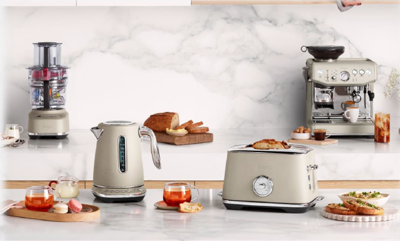 Sage The Toast Toaster Select Luxe Almond