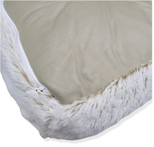 Pippa Cushion White | Medium